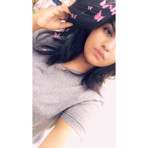 Meet your Posher, Zunera - Picture 1 of 1